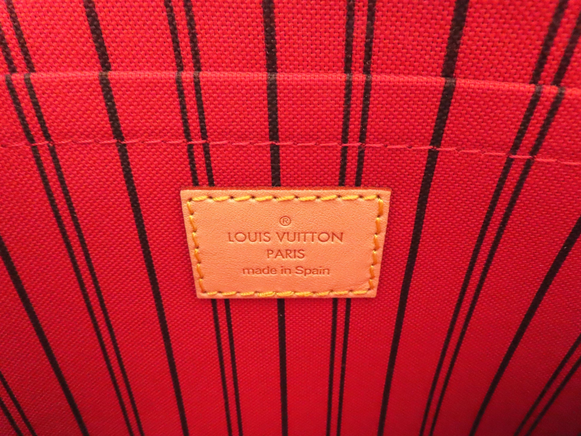 LOUIS VUITTON Unidentified Monogram Louis Vuitton Neverfull Pouch / Brown Monogram Canvas / Gold Hardware Pouch
