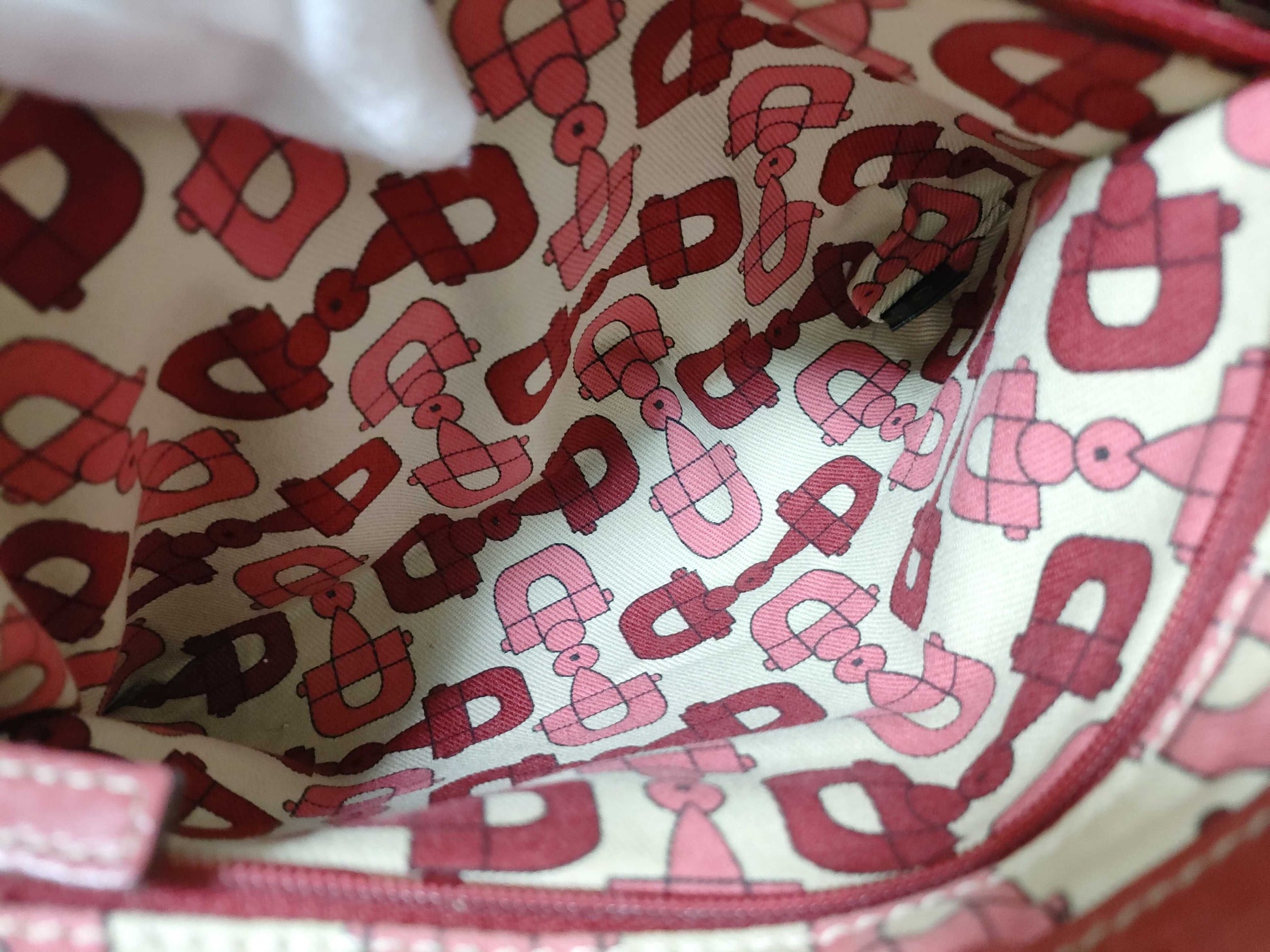 GUCCI Guccissima GUCCI GG Supreme Leather Handbag Red Handbag