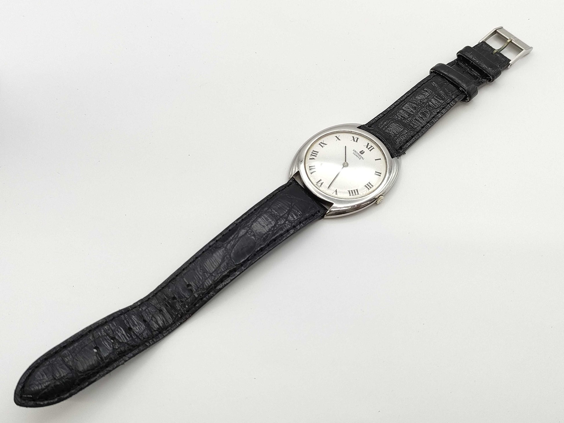 UNIVERSAL GENEVE White Shadow 842111 3250420 White Dial Manual Winding Boys' Watch
