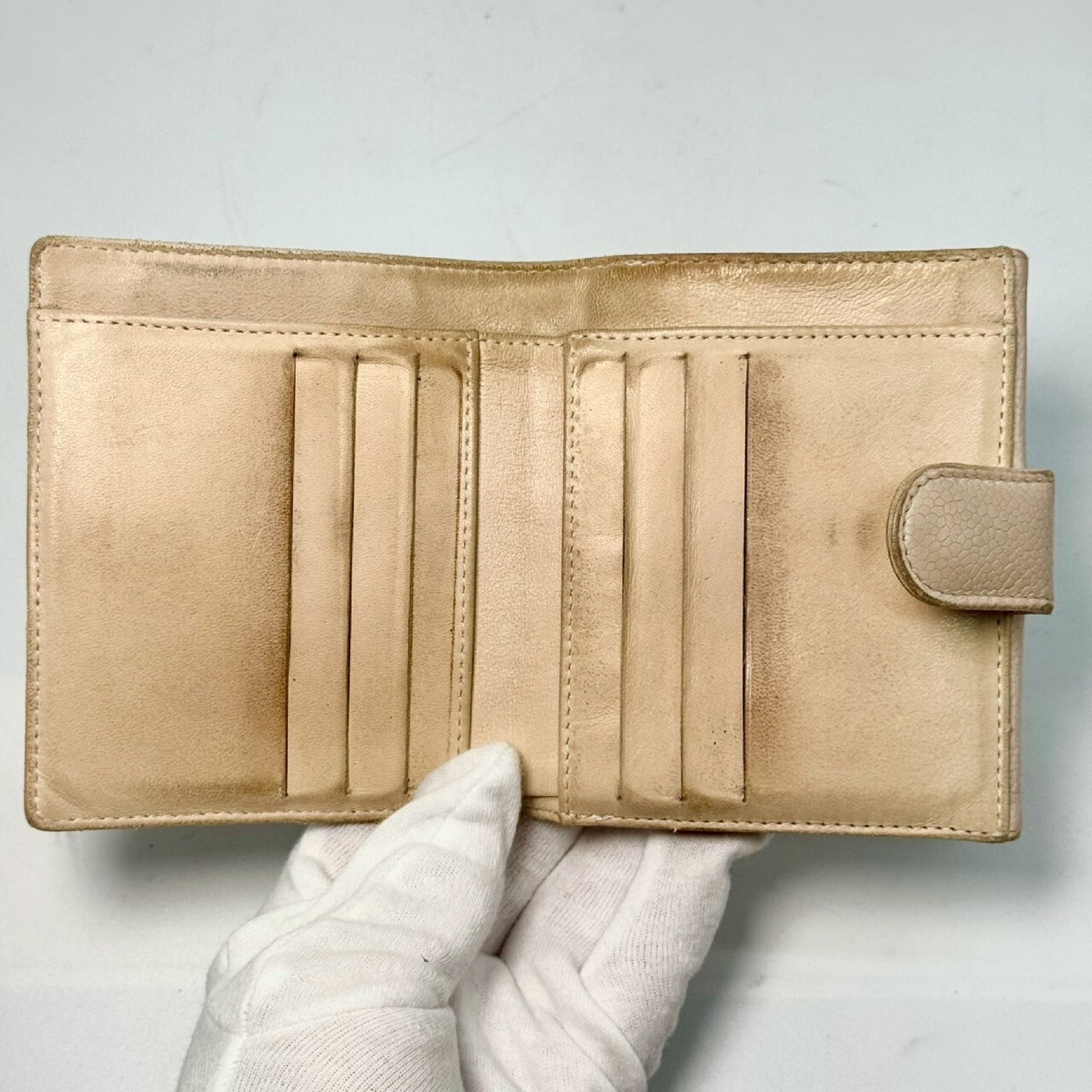 CHANEL Caviar Leather Bi-fold Compact Wallet White 9613381 Wallet
