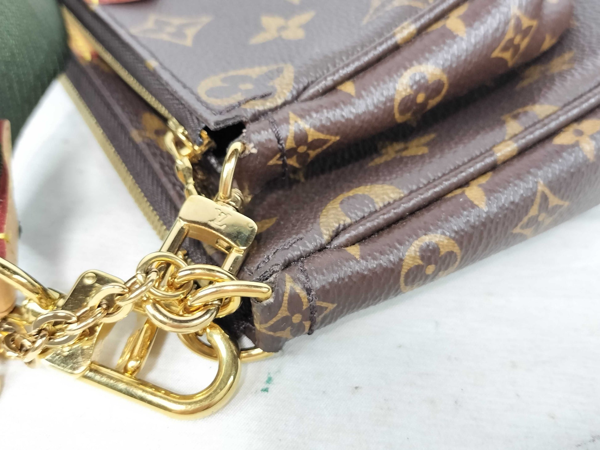 LOUIS VUITTON RFID Verified, Serial Unverifiable, Monogram M44813 Multipochette Accessoires Shoulder Bag