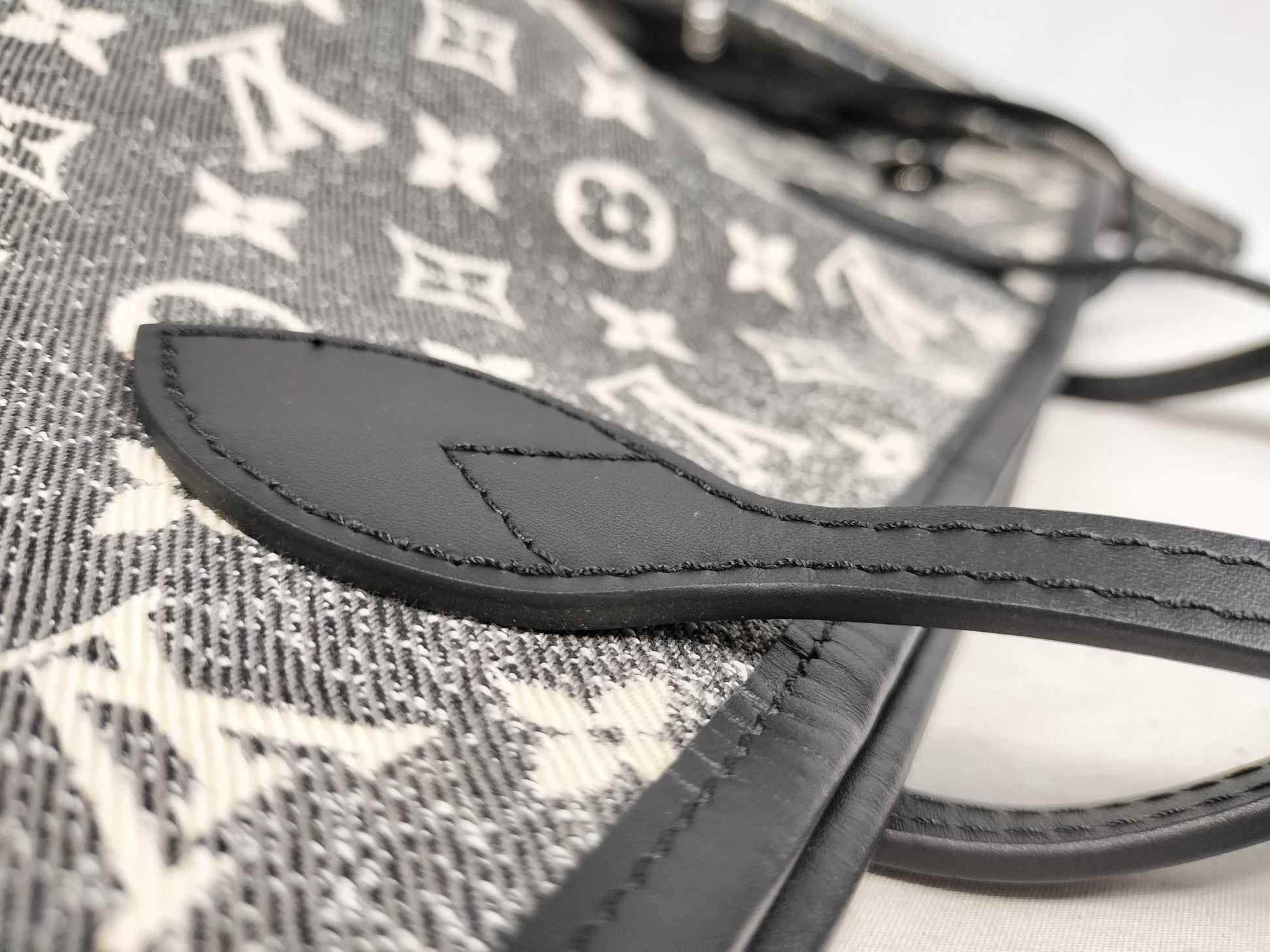 LOUIS VUITTON RFID Unverifiable Serial Number Unverifiable M21465 Jacquard Neverfull MM Tote Bag