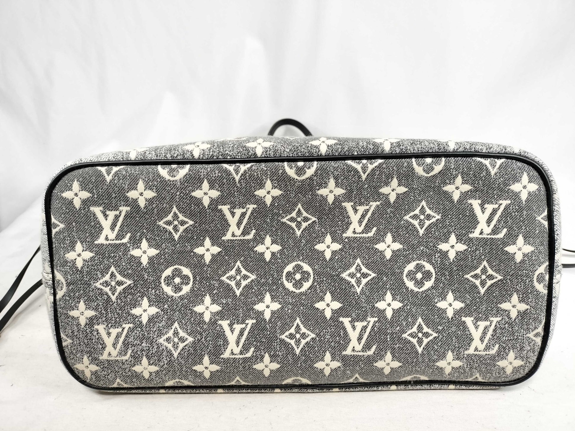 LOUIS VUITTON RFID Unverifiable Serial Number Unverifiable M21465 Jacquard Neverfull MM Tote Bag