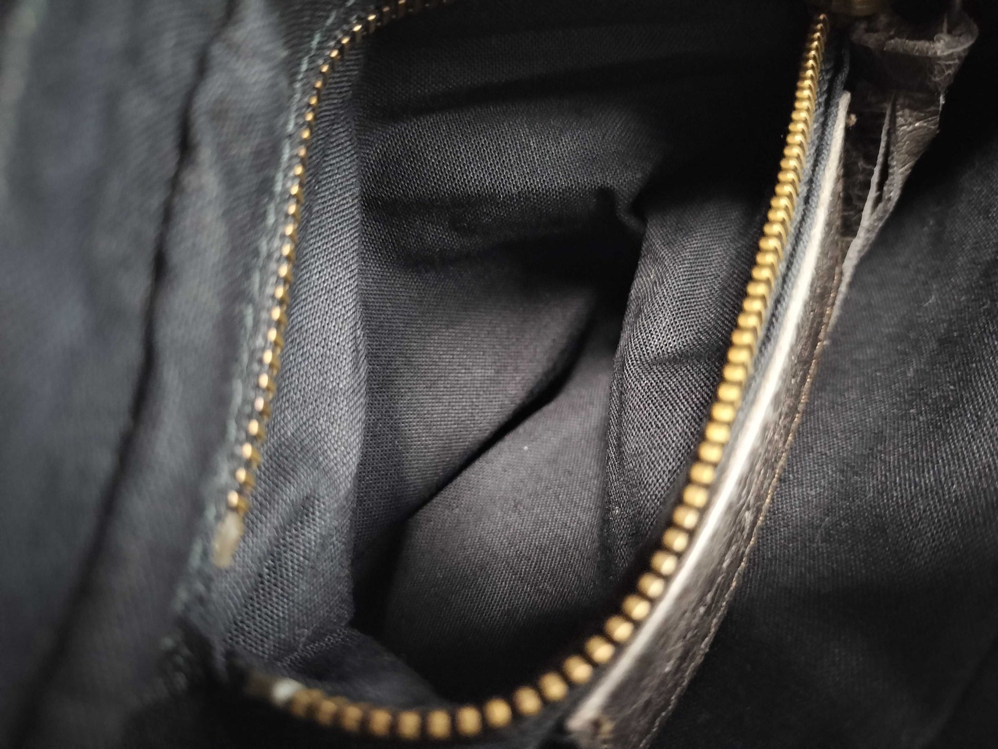 BALENCIAGA 138226 The Shoulder Handbag