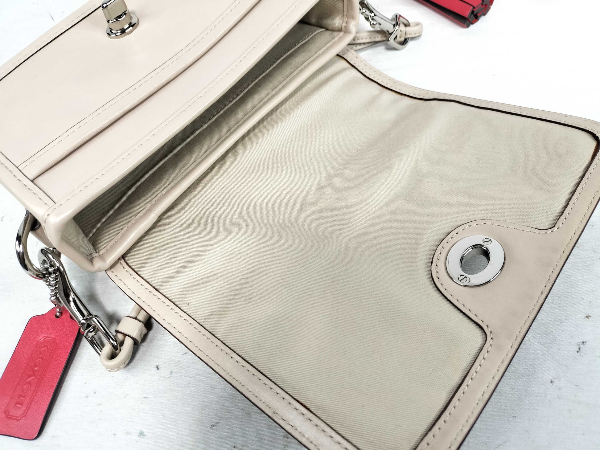 COACH Coach Turnlock Leather Shoulder Bag