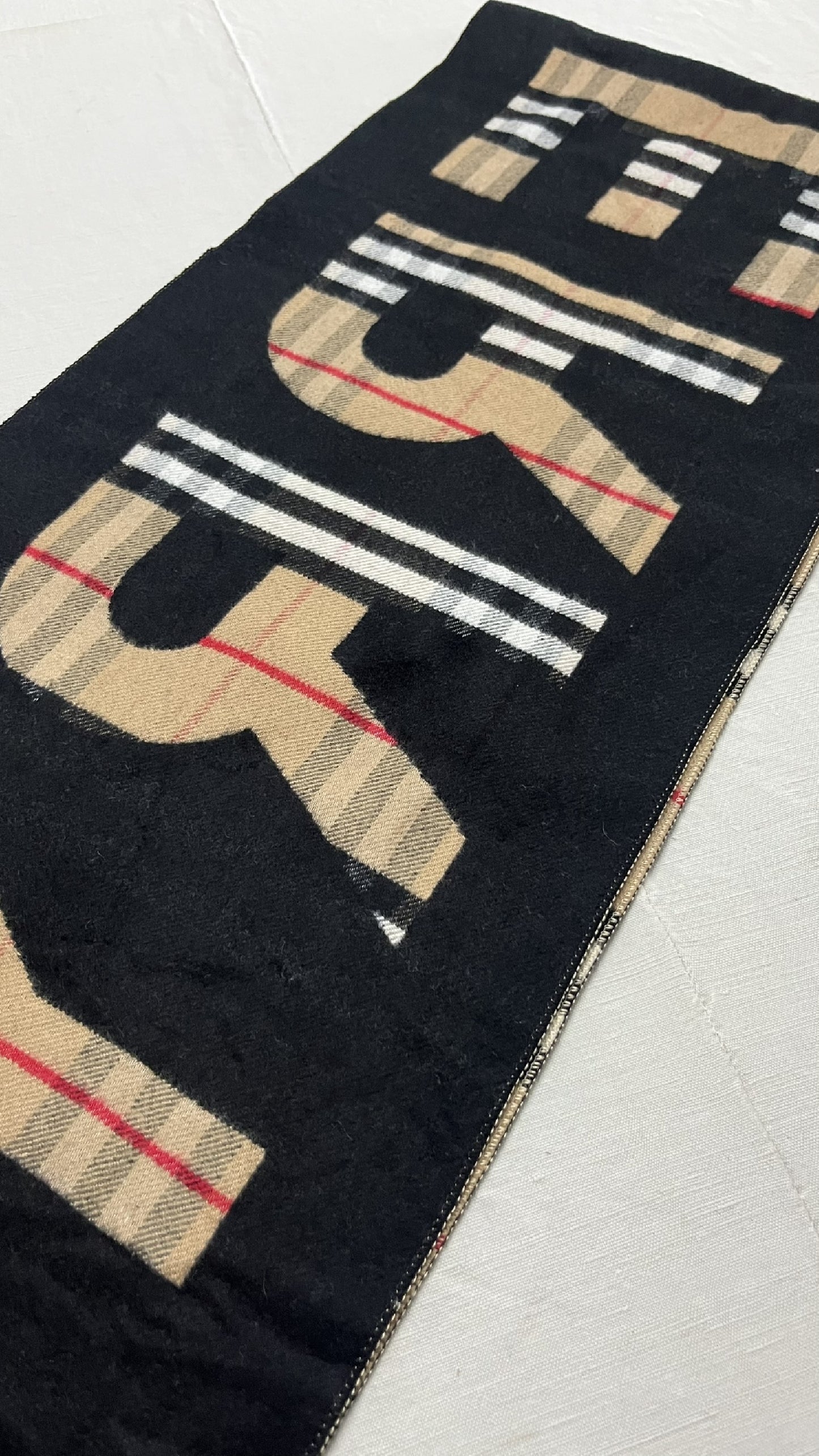 BURBERRY [Rare] Nova Check Cashmere Scarf