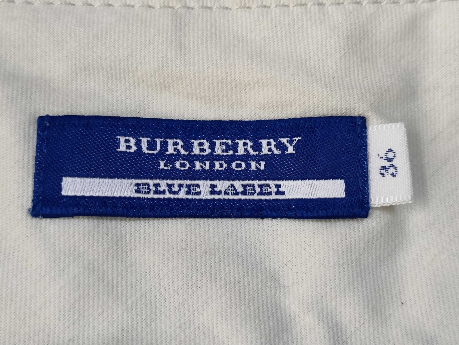 BURBERRY Check Skirt with Belt
