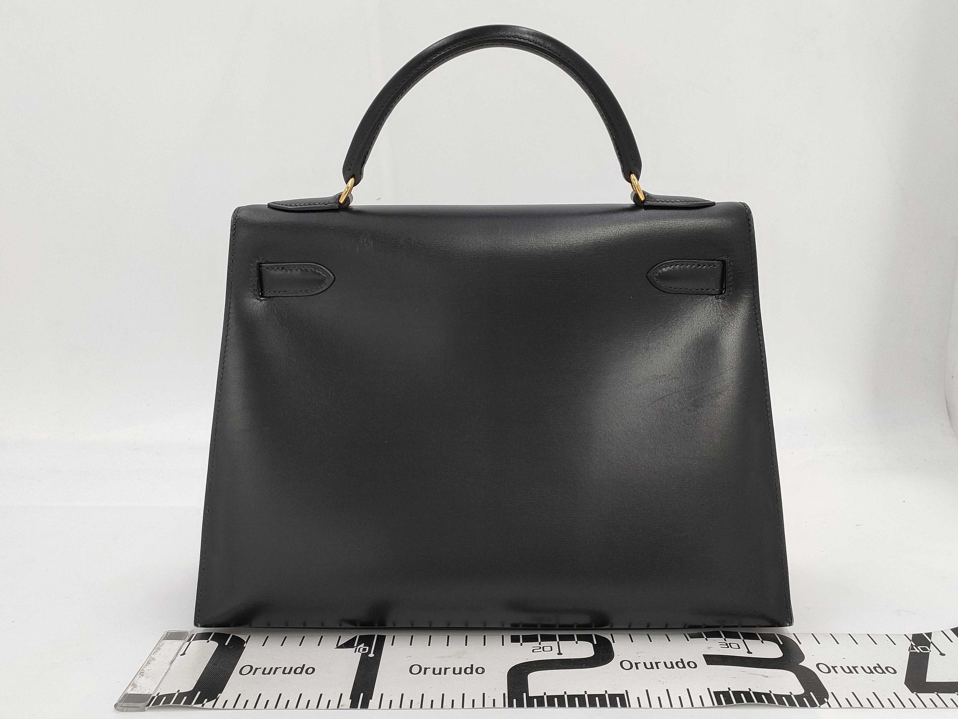 HERMES Kelly 32 Serie Box Calf Leather Black with Gold Hardware □C: 1999 Handbag