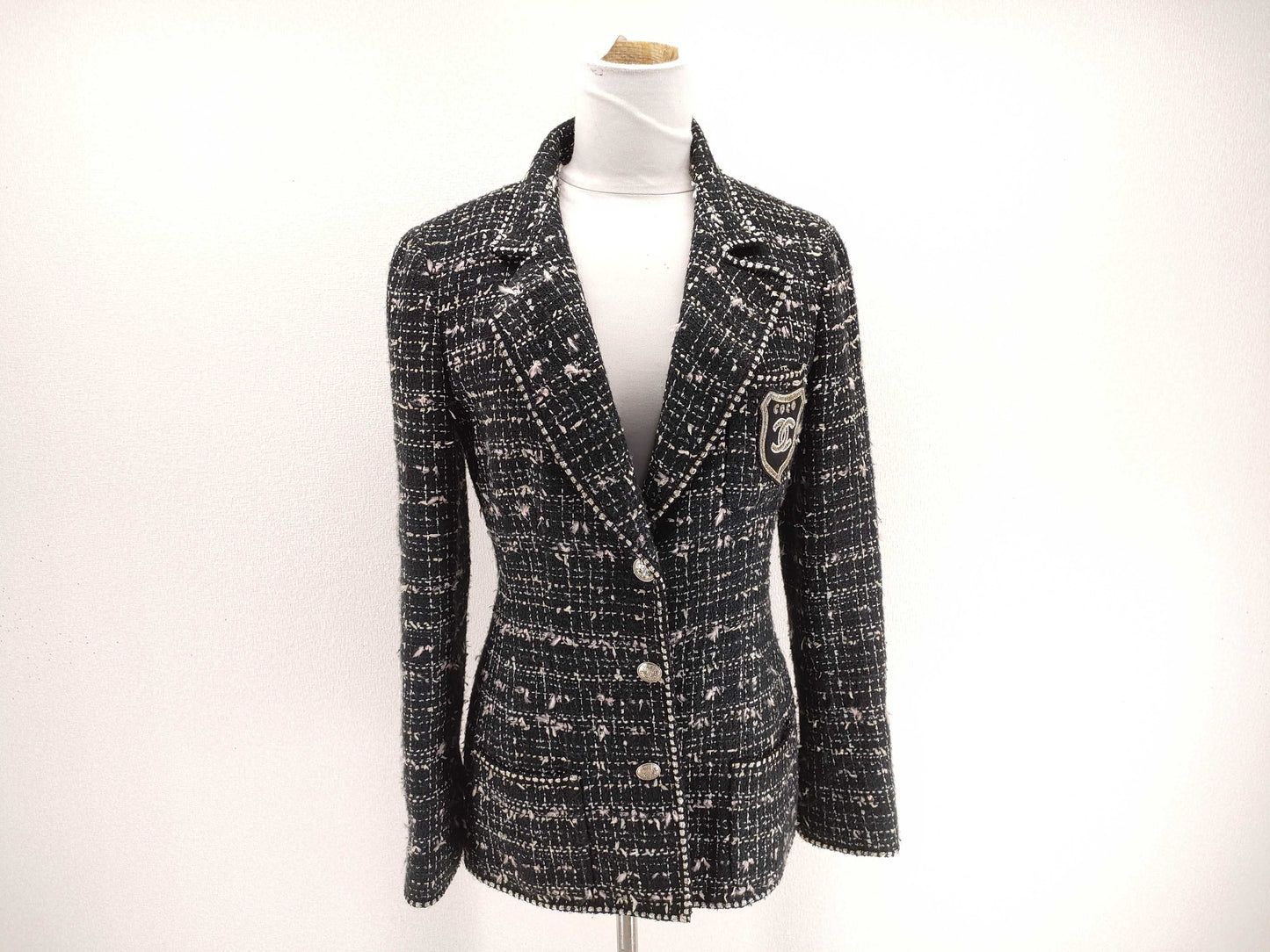 CHANEL CHANEL Emblem Tweed Jacket Size 38 Jacket