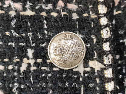 CHANEL CHANEL Emblem Tweed Jacket Size 38 Jacket