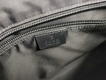 GUCCI GG Supreme Gucci 475432 GG Supreme Sherry Shoulder Bag