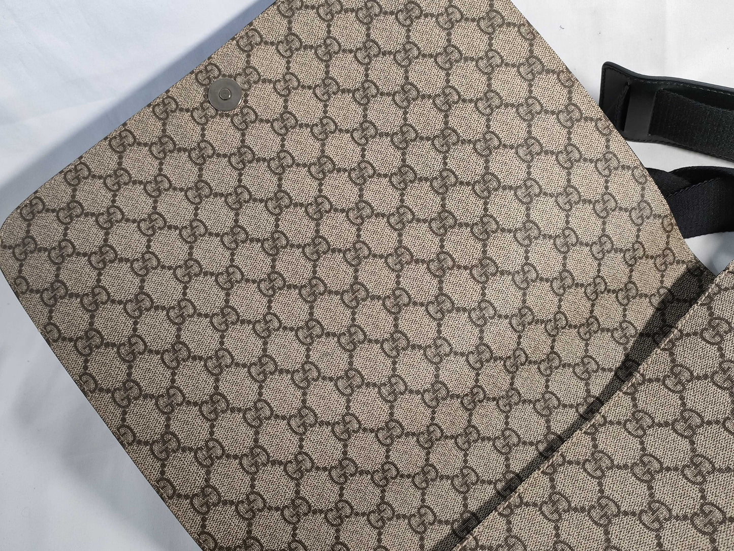 GUCCI GG Supreme Gucci 475432 GG Supreme Sherry Shoulder Bag
