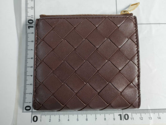 BOTTEGA VENETA Intrecciato Wallet Brown Maxi Intrecciato Wallet