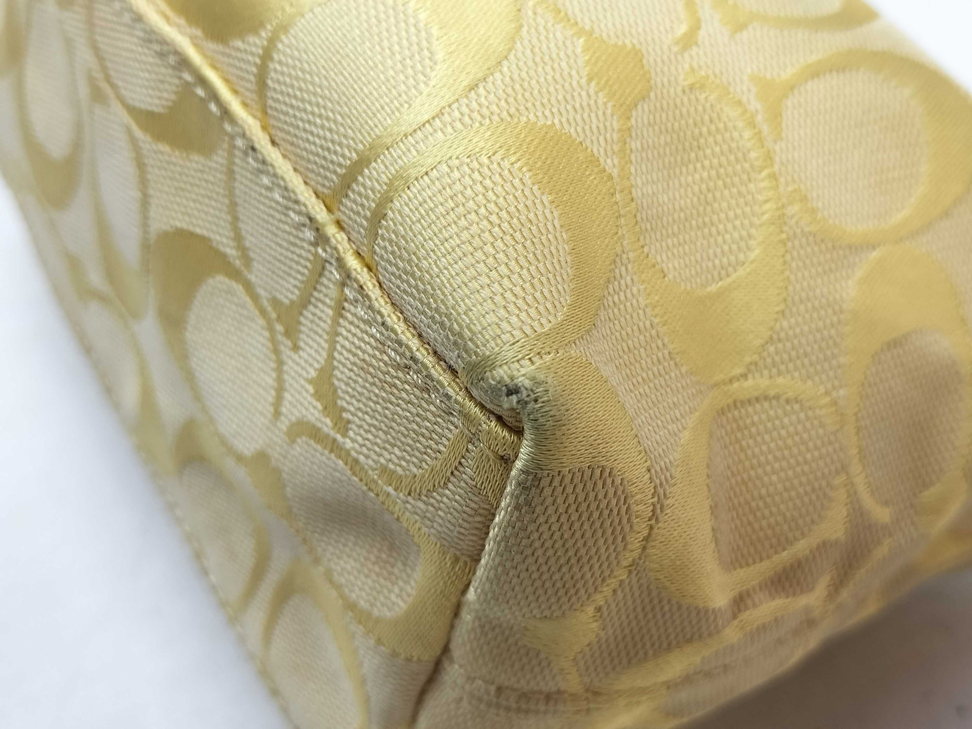 COACH Signature Coach Shoulder Handbag