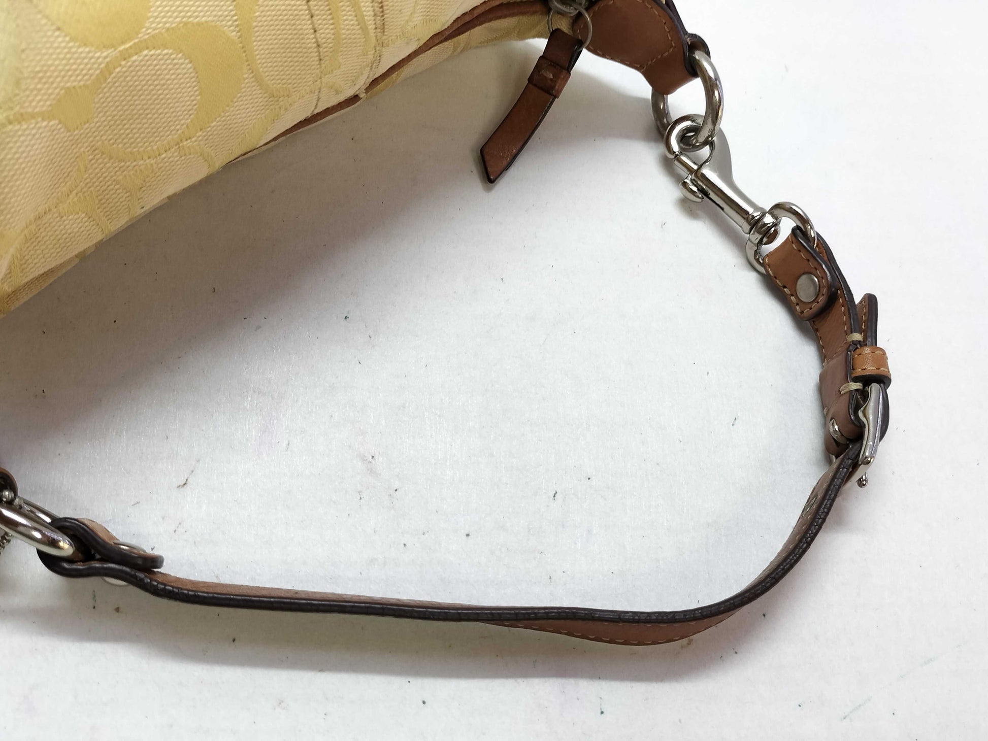 COACH Signature Coach Shoulder Handbag