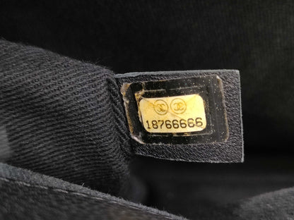 CHANEL Caviar Skin Shoulder Bag