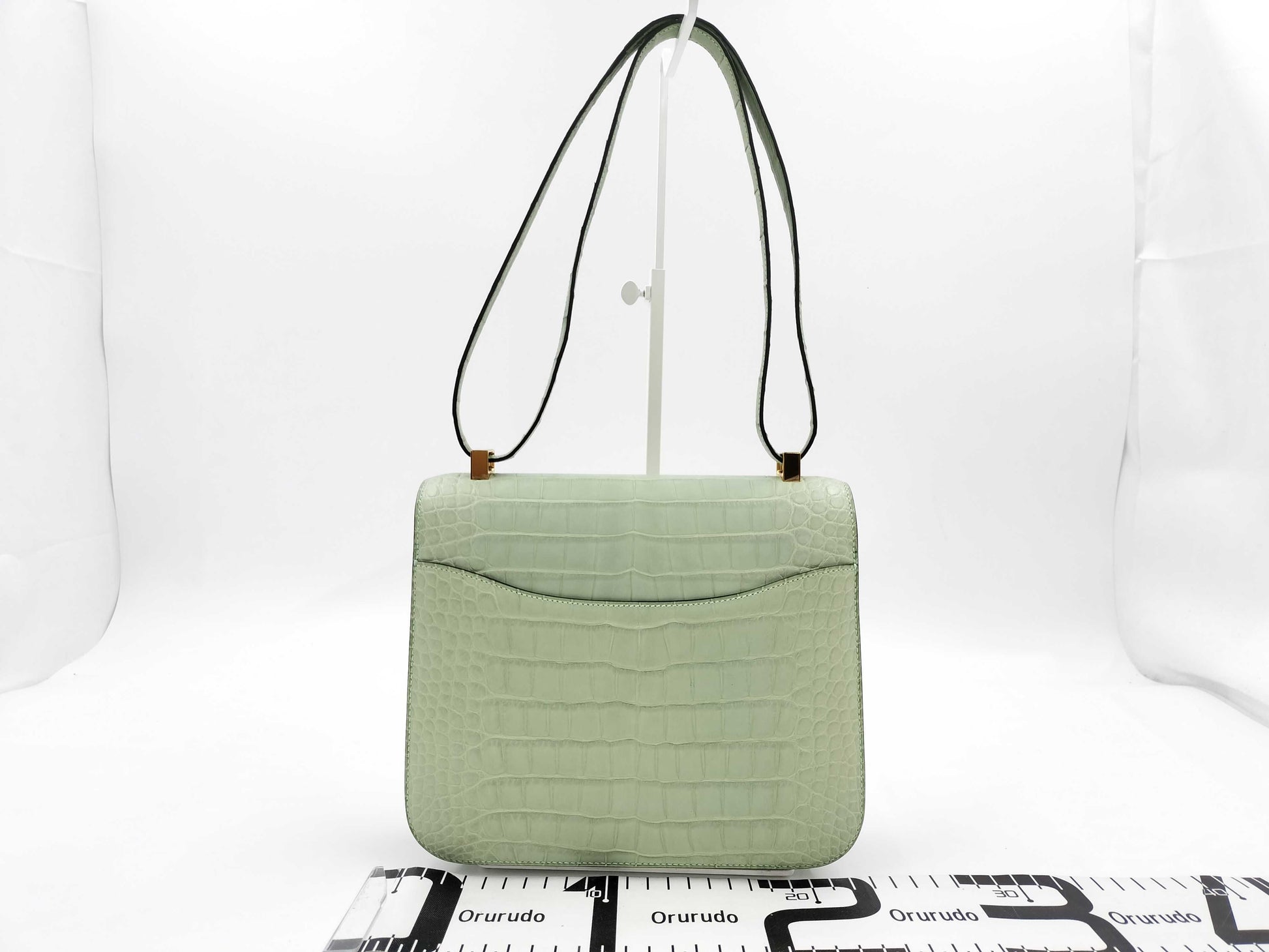 HERMES Constance 3 Trois 24 A stamp 2017 Alligator Shoulder Bag
