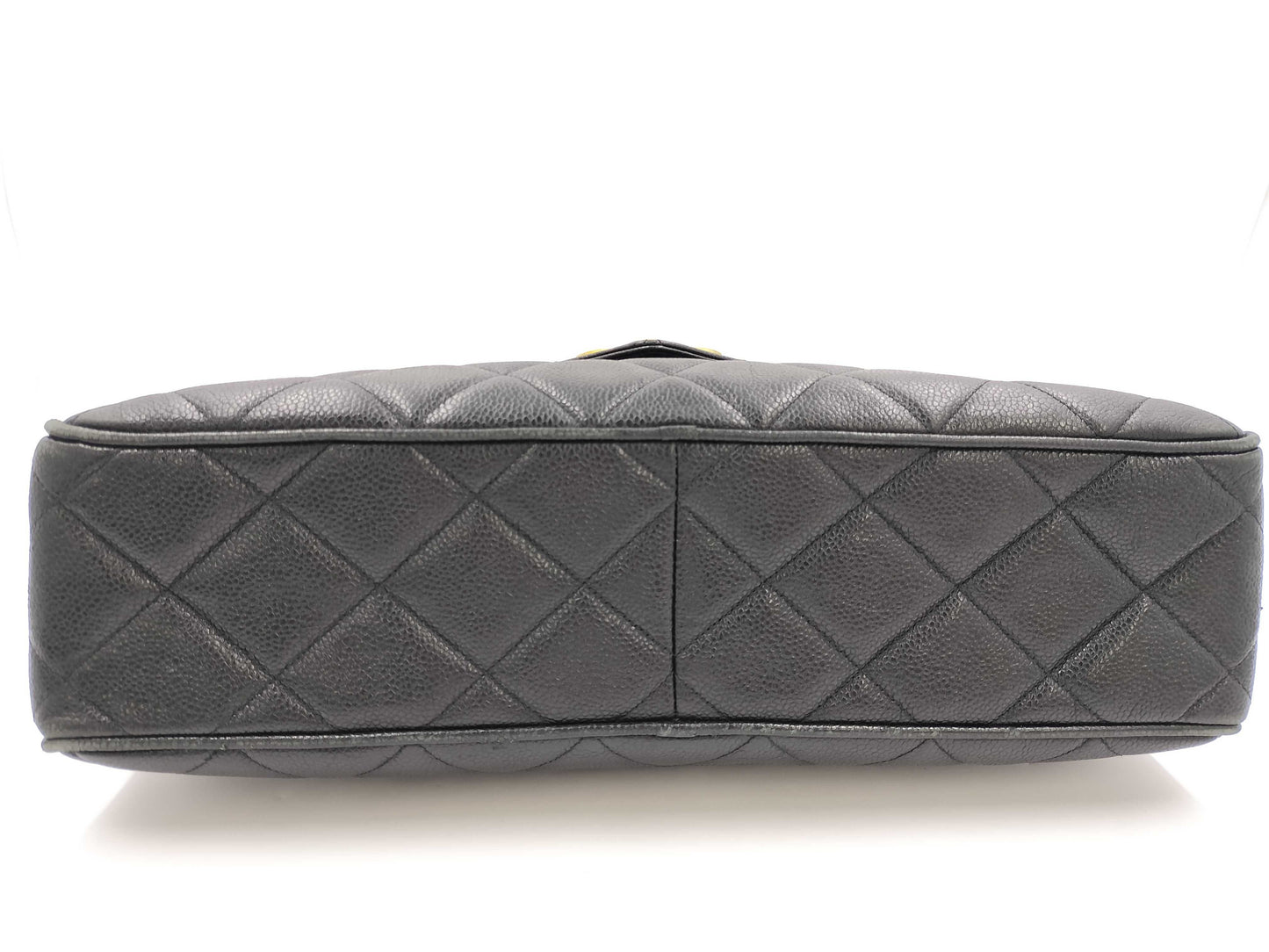 CHANEL Matelasse Chain Shoulder Bag in Black Caviar Skin 3054997 Shoulder Bag
