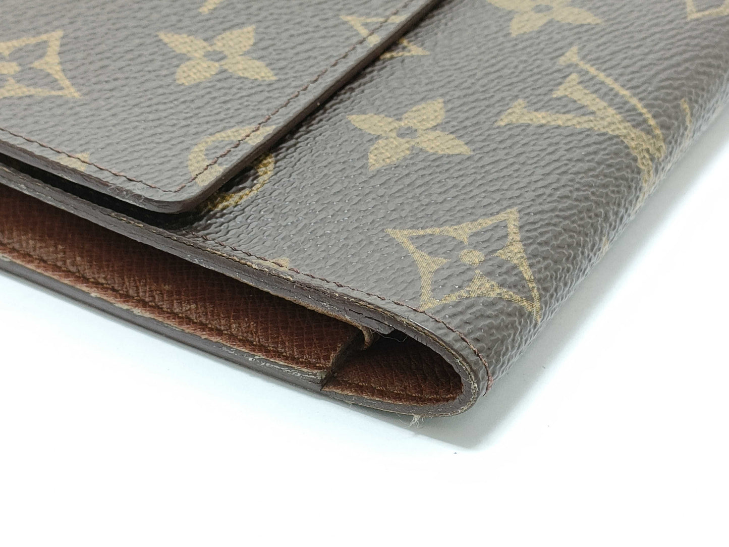 LOUIS VUITTON REID Unconfirmed TH 1926 Monogram Louis Vuitton International M61217 TH1926 Wallet