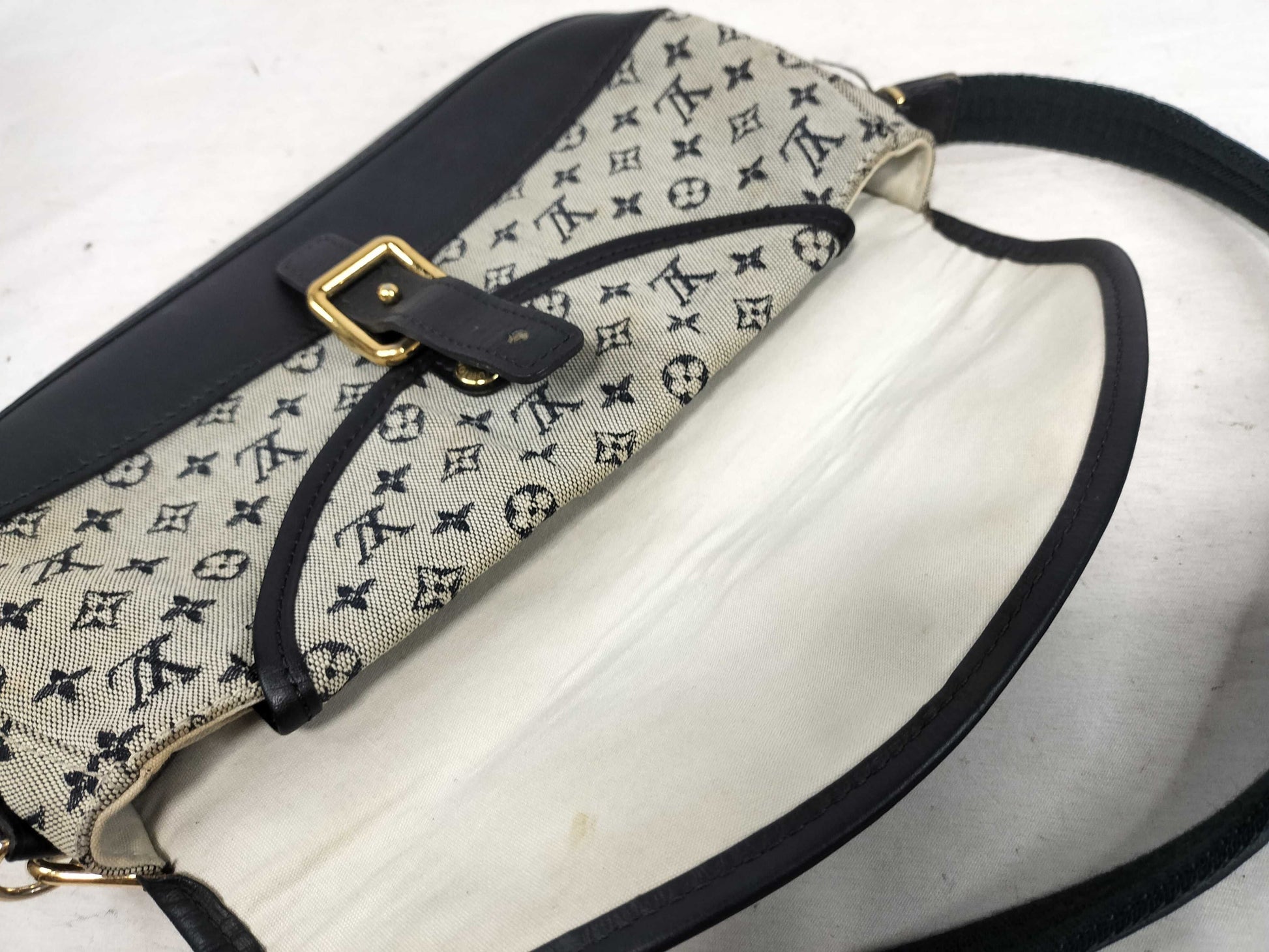 LOUIS VUITTON TH1023 Monogram Mini Marjorie Shoulder Bag