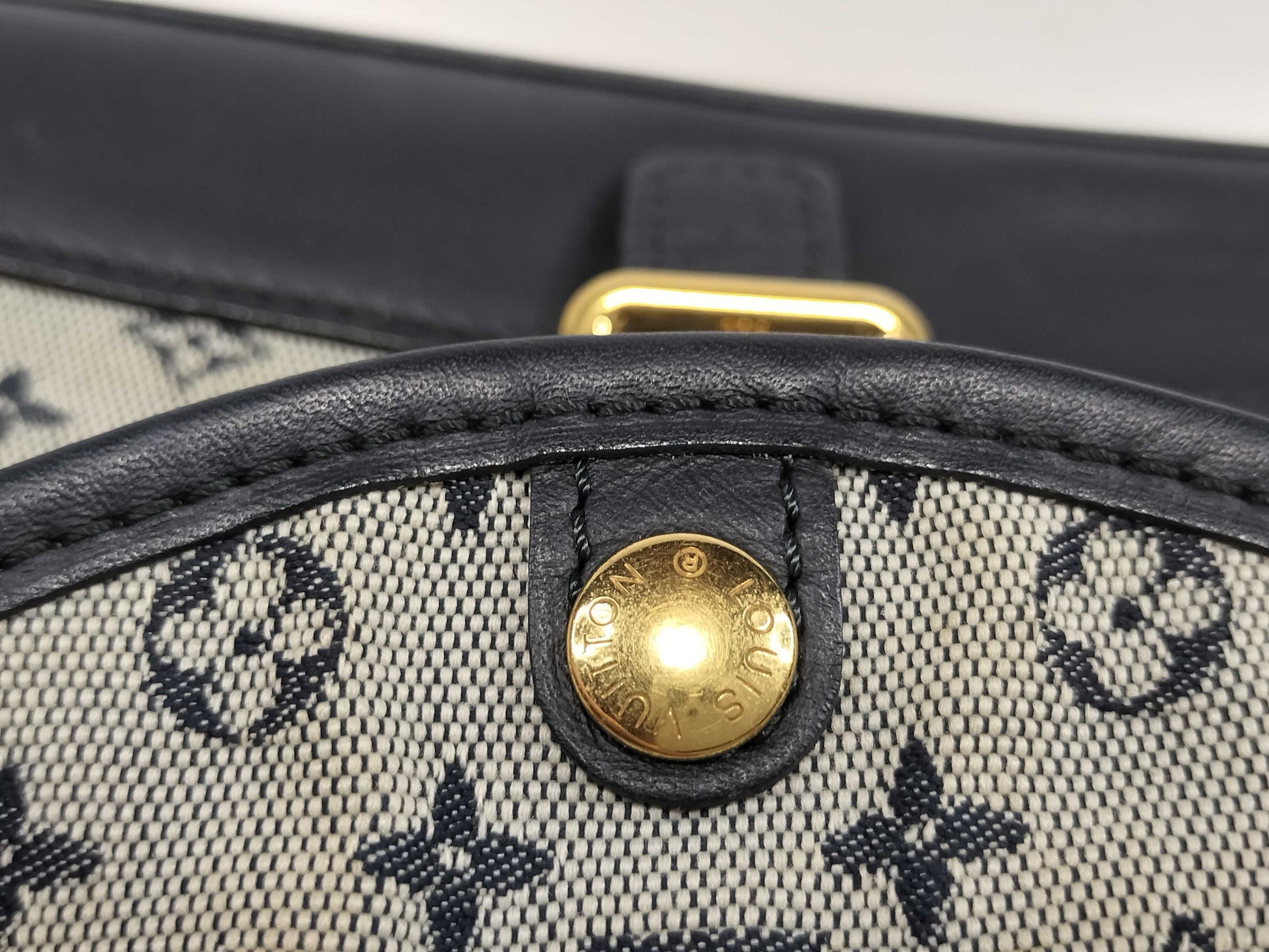 LOUIS VUITTON TH1023 Monogram Mini Marjorie Shoulder Bag