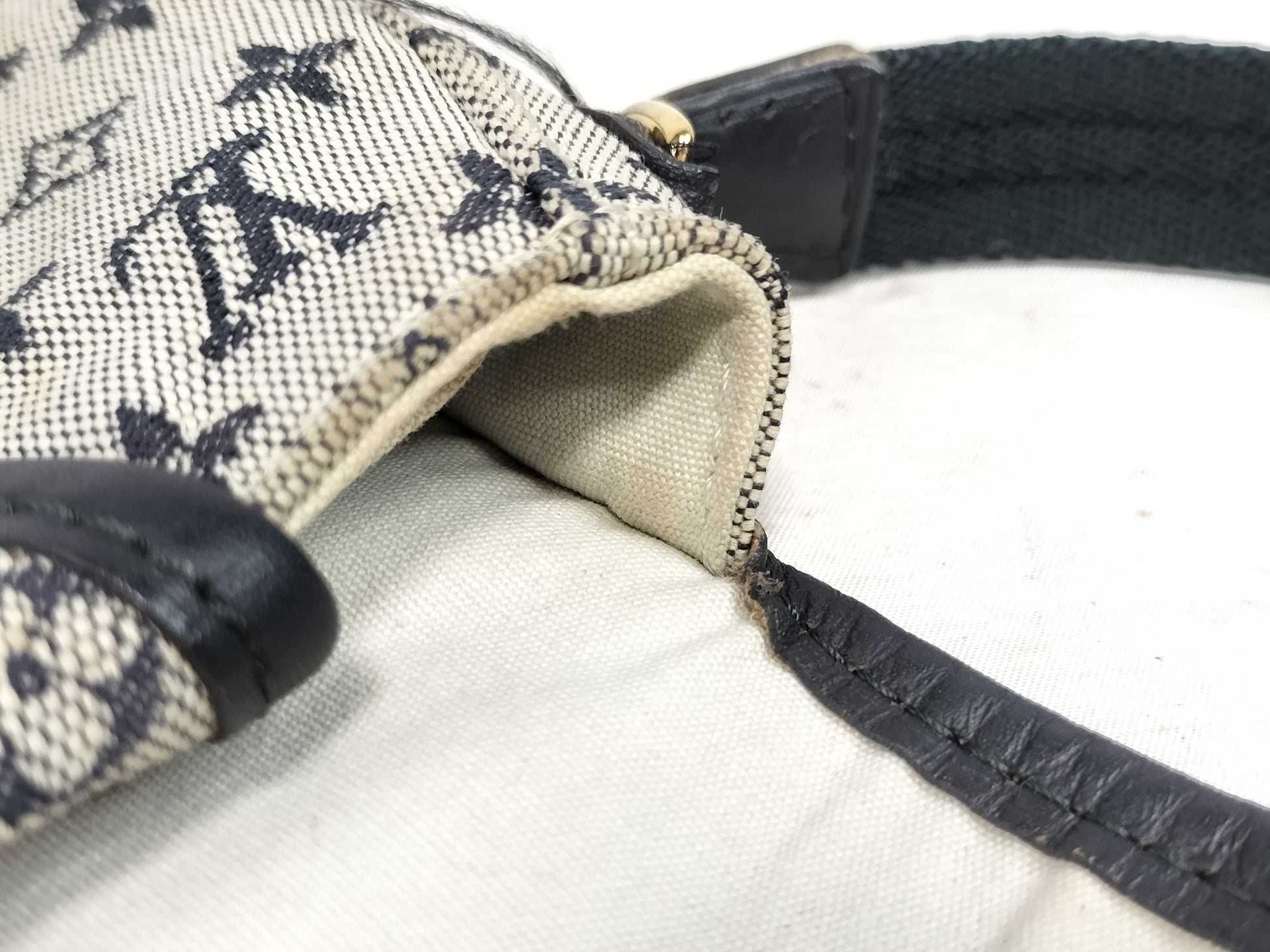 LOUIS VUITTON TH1023 Monogram Mini Marjorie Shoulder Bag