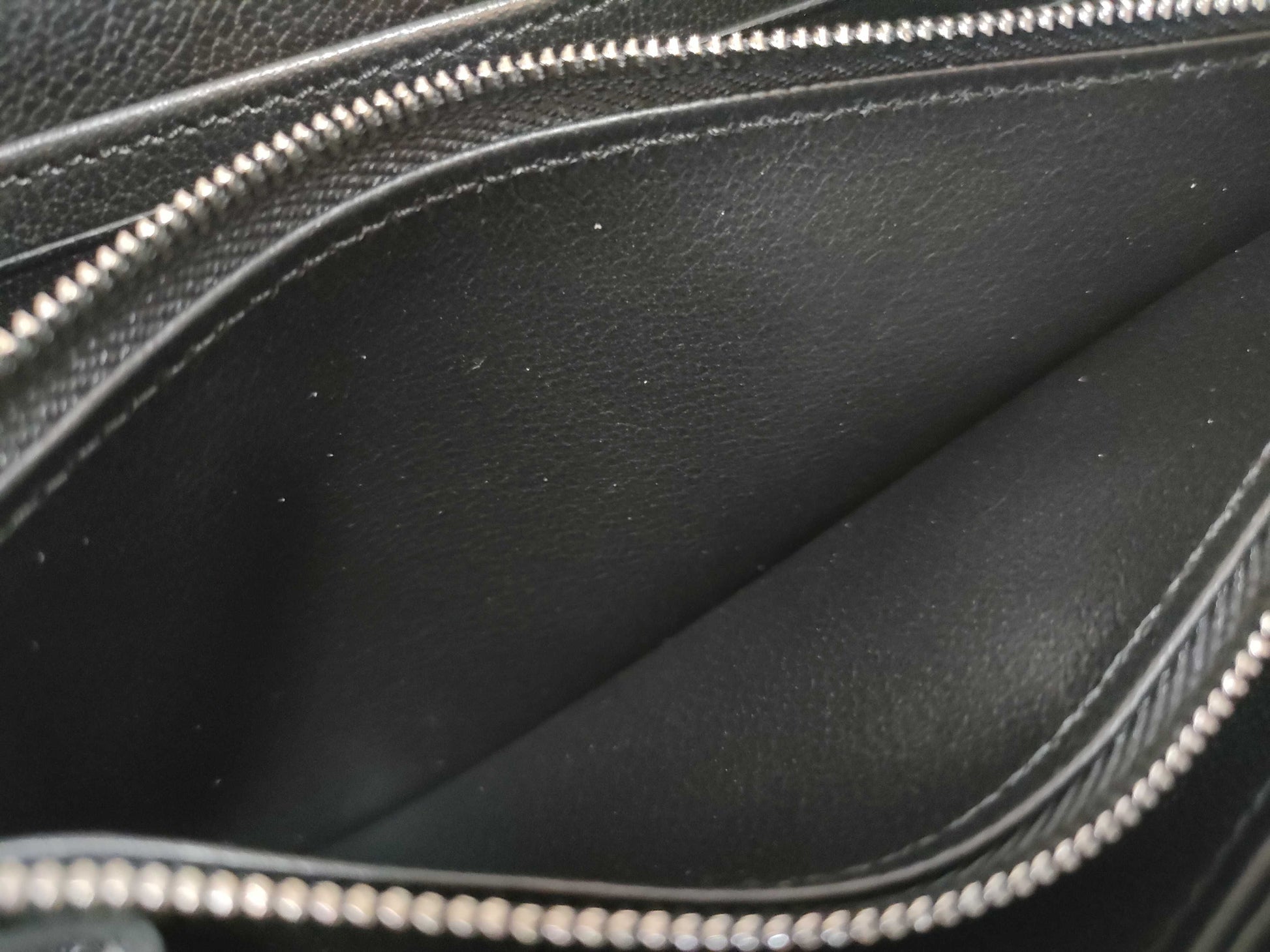 LOUIS VUITTON RFID Verified, Serial Unverifiable, Python Snake Leather Long Wallet, Black
