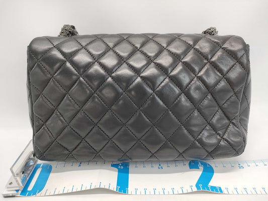CHANEL Matelasse Pearl 21010887 Bag