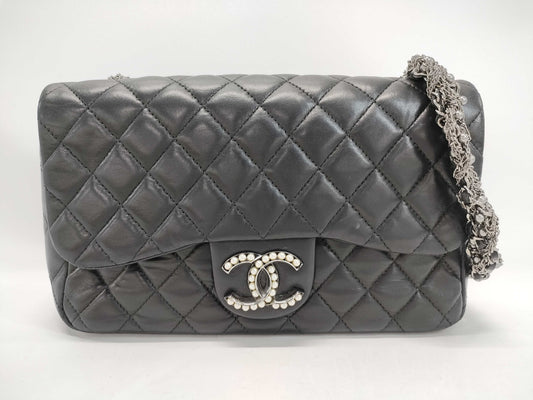 CHANEL Matelasse Pearl 21010887 Bag