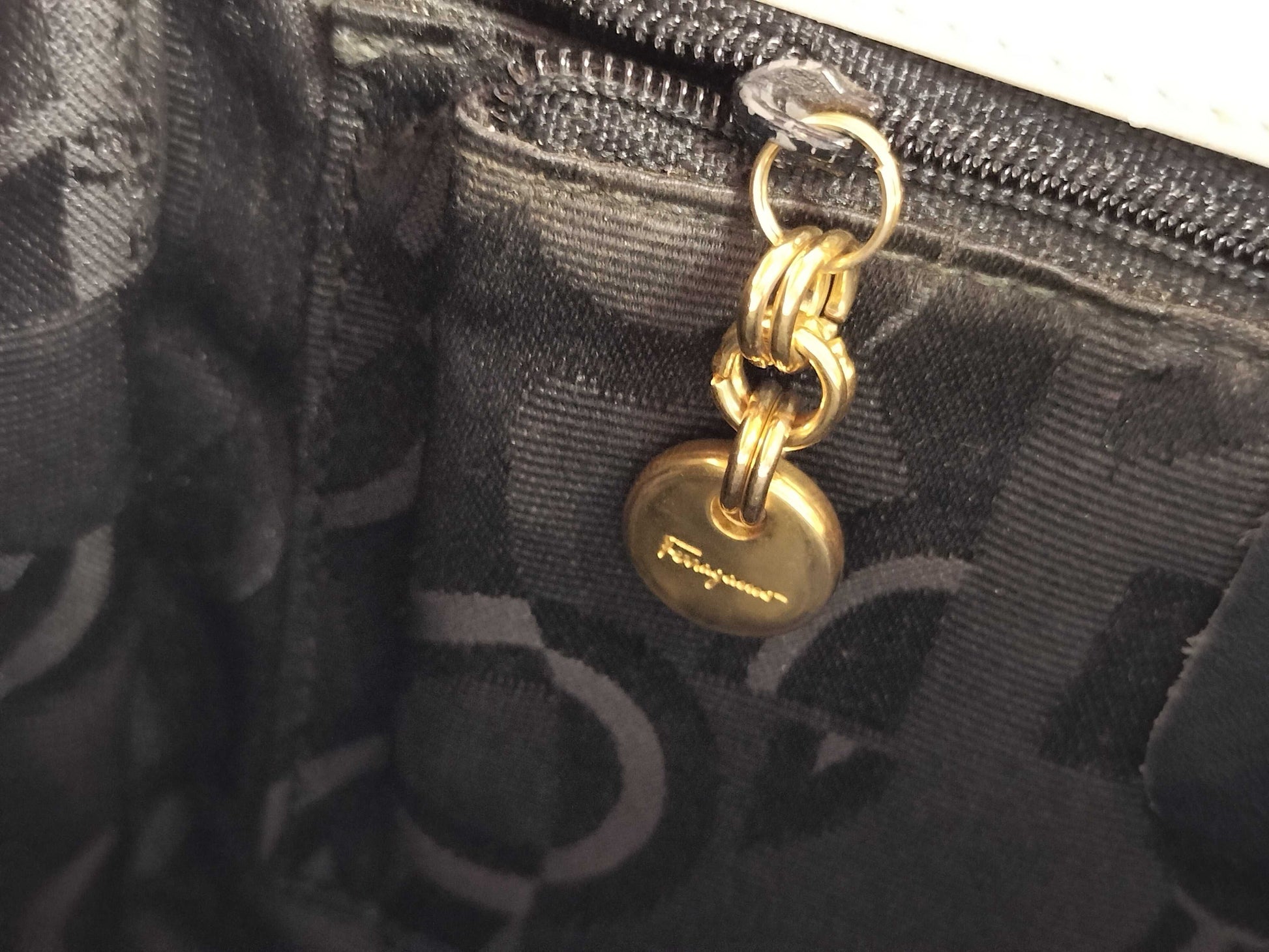 Salvatore Ferragamo Vara Ferragamo Bag Handbag