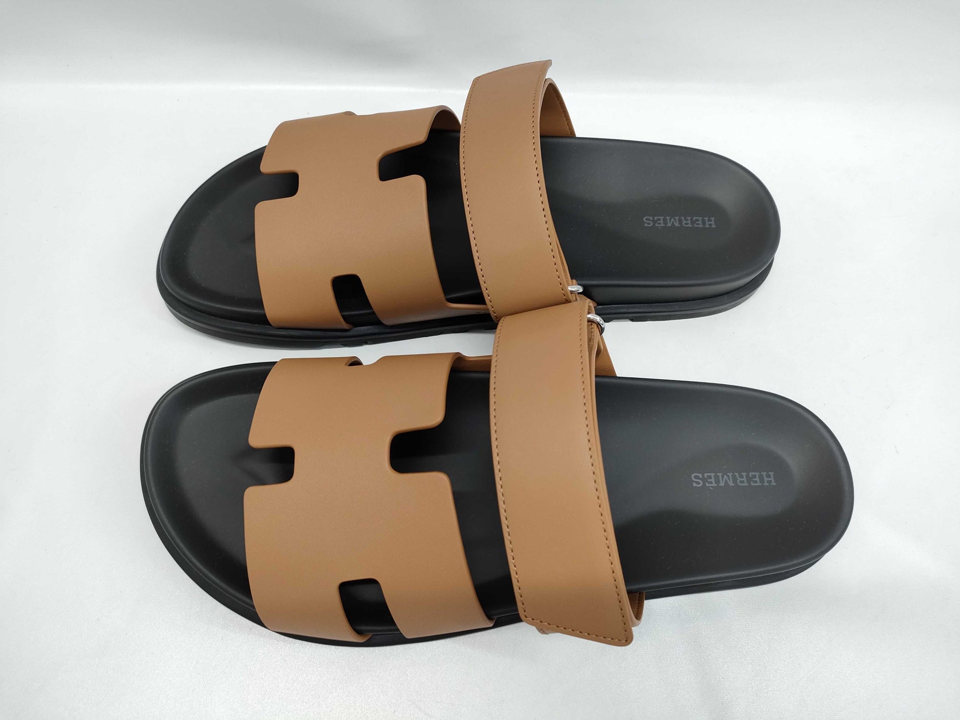 HERMES Sandals "Chypre" Natural Size: 43 Sandals