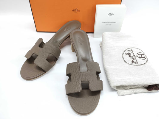 HERMES Oasis Etoupe Sandals, Size 39