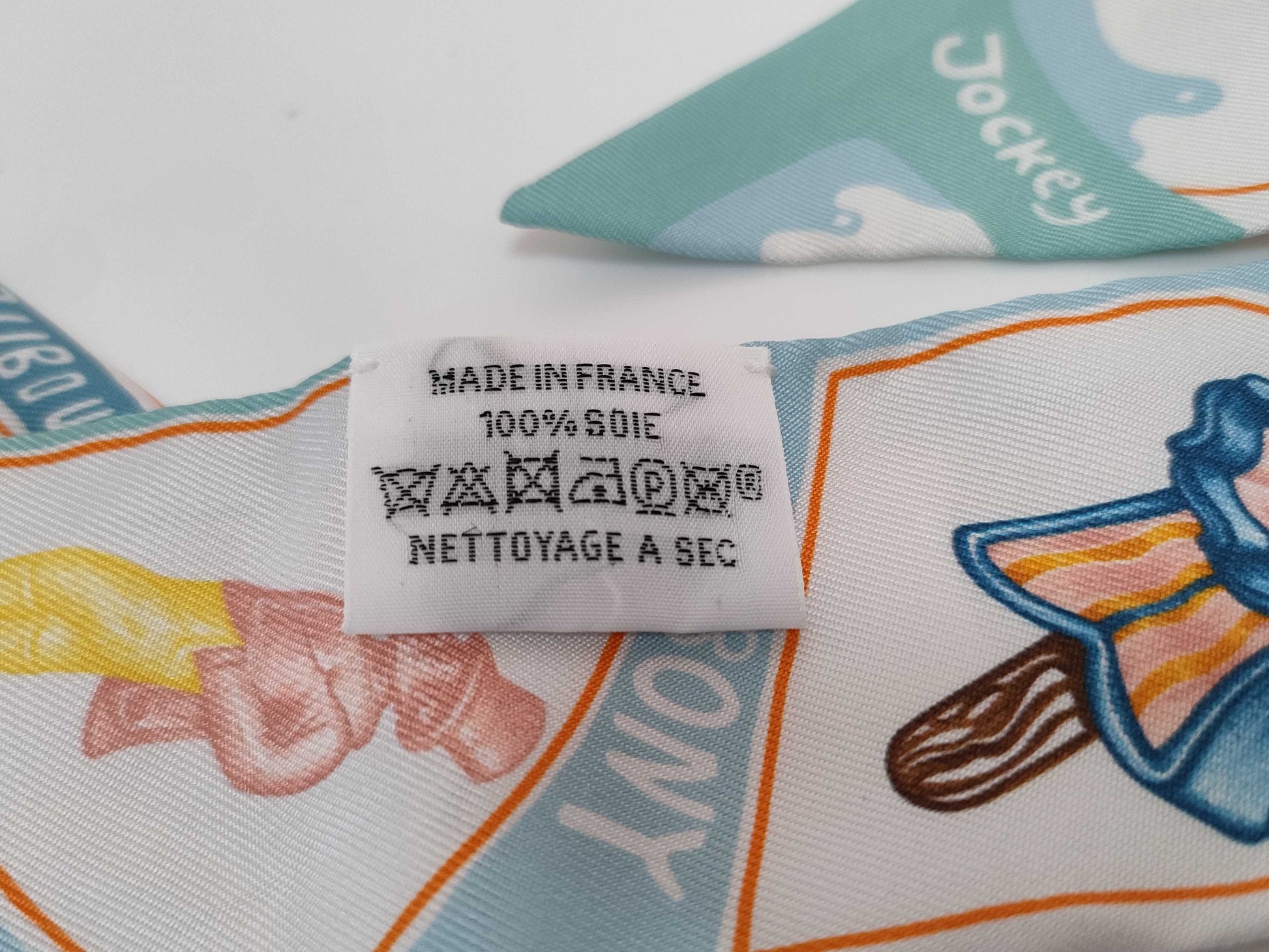 HERMES Twilly Hermes Twilly Scarf
