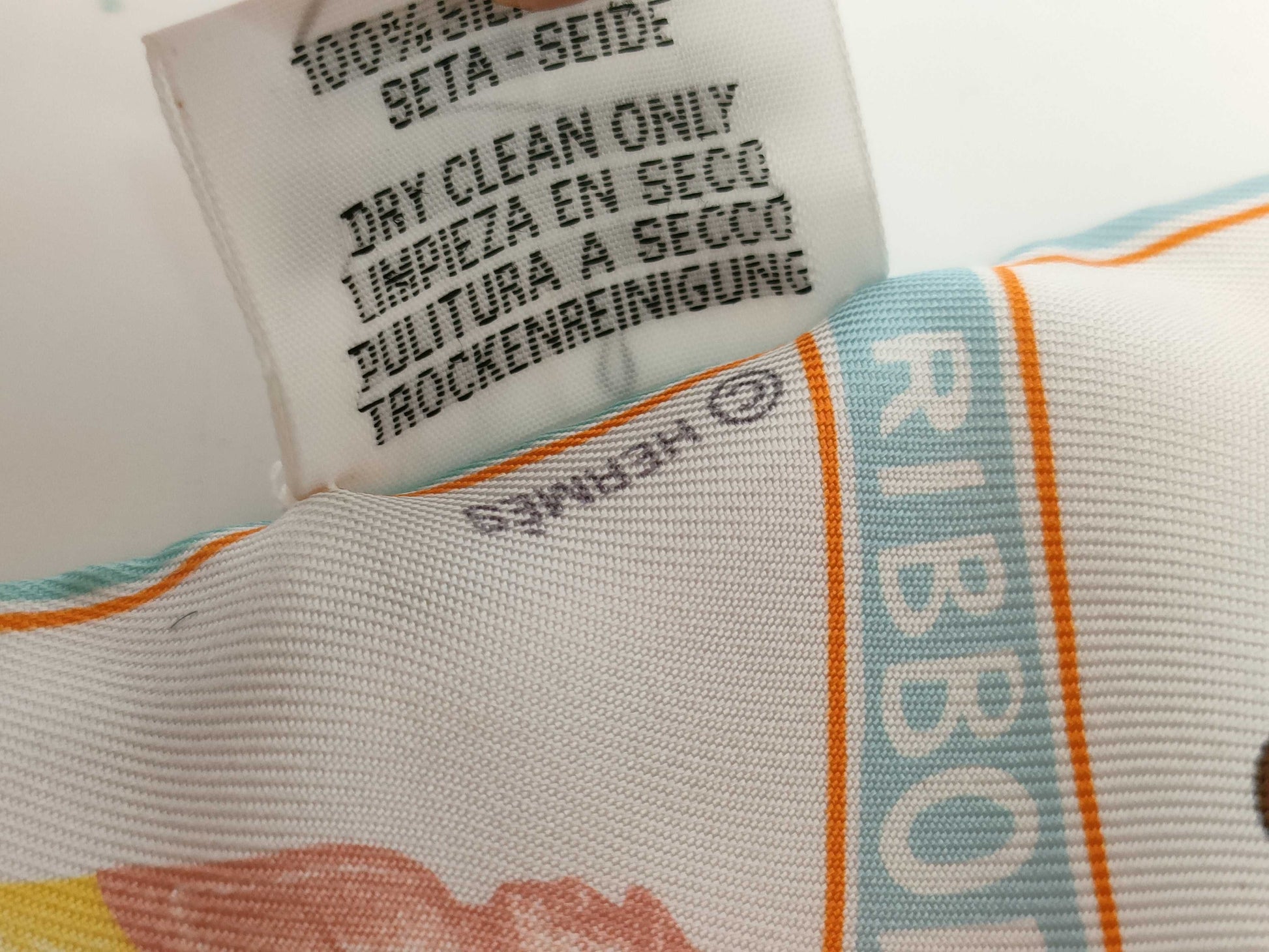 HERMES Twilly Hermes Twilly Scarf
