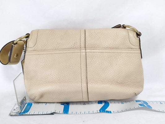 COACH Leather Beige Soho One-Shoulder Shoulder Bag