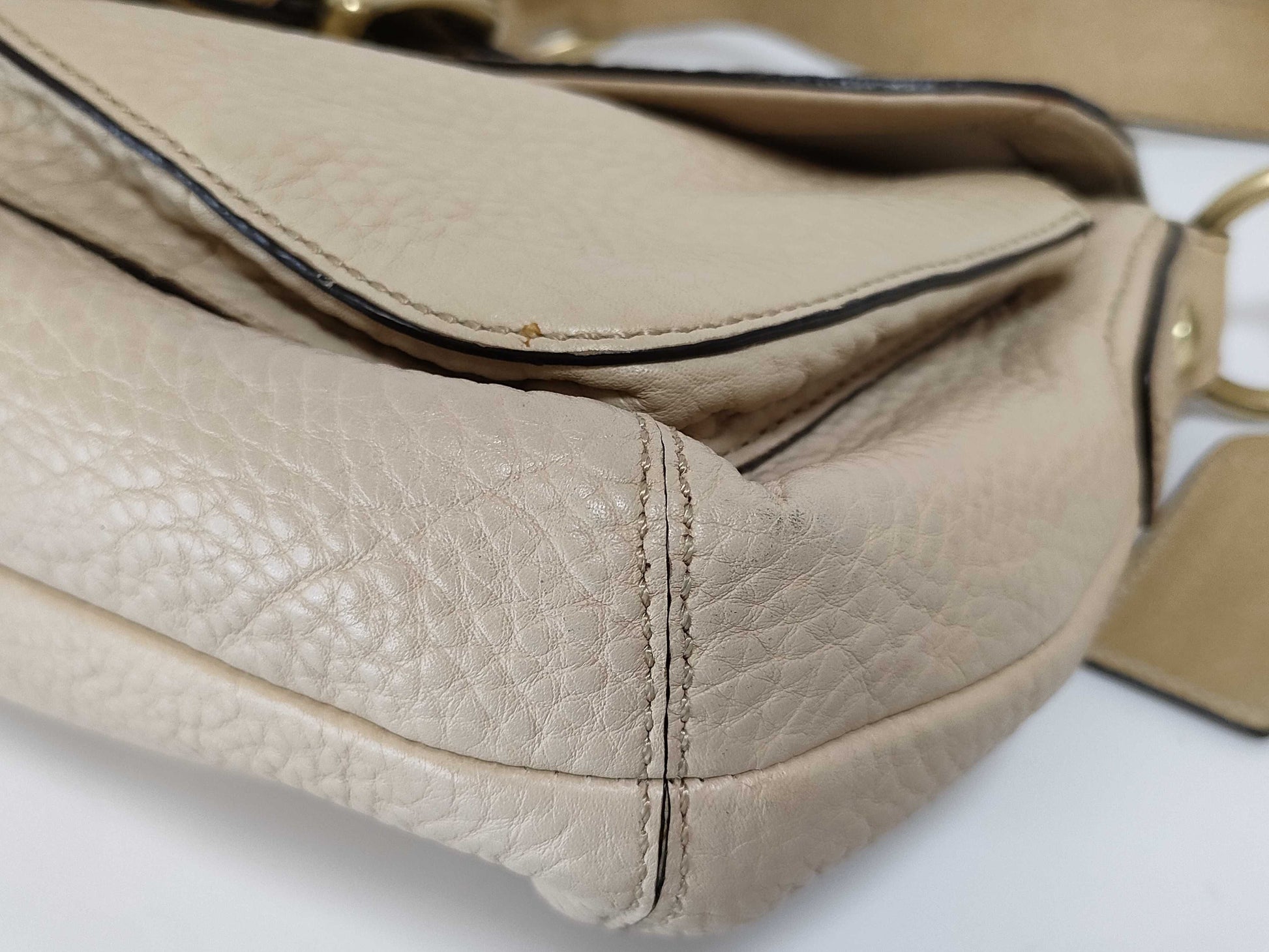 COACH Leather Beige Soho One-Shoulder Shoulder Bag