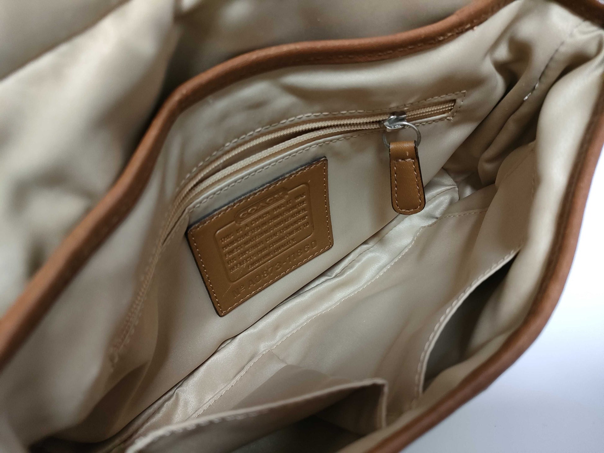 COACH Signature Soho Signature Canvas One-Shoulder Bag Brown Shoulder Bag