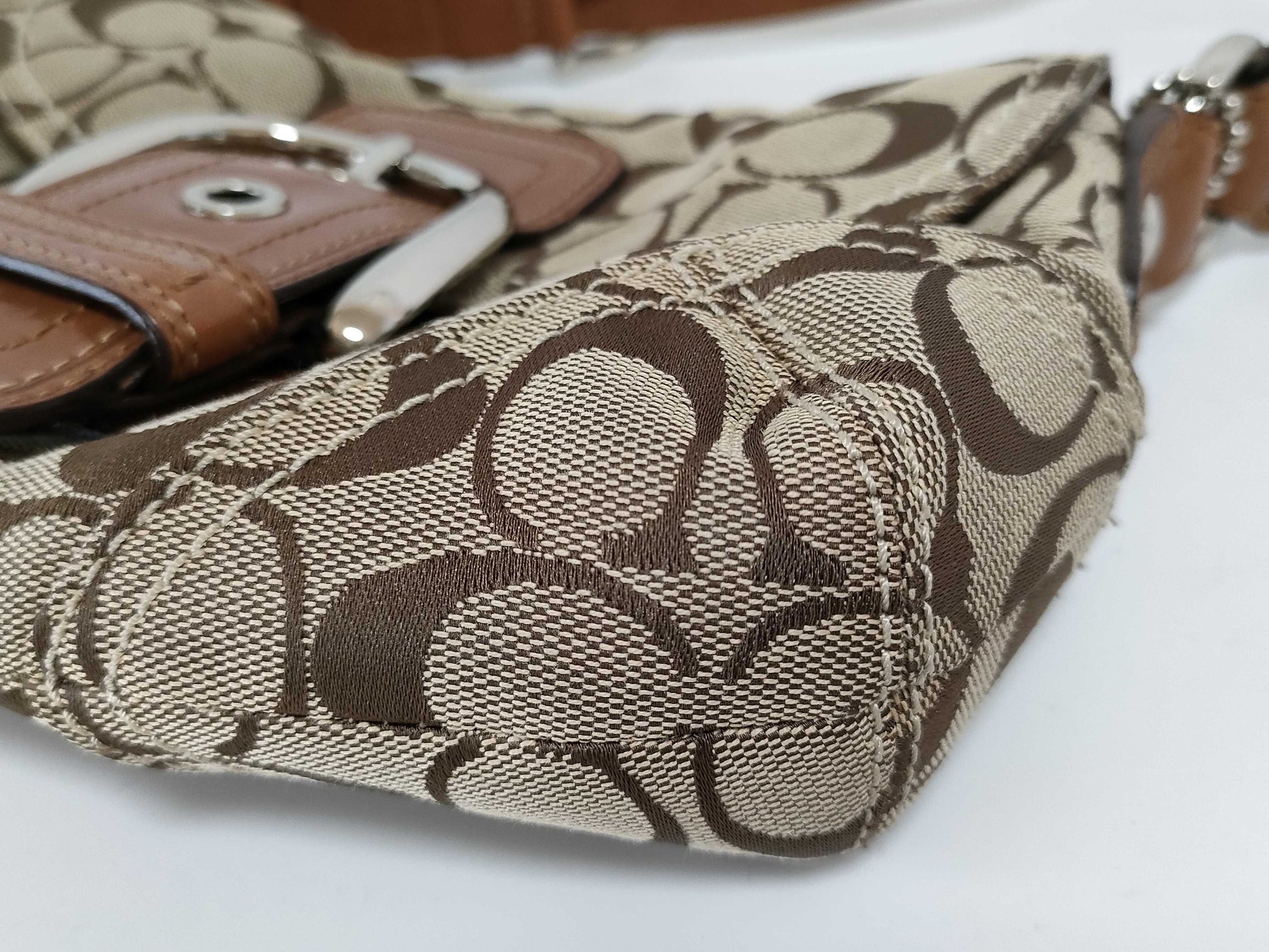 COACH Signature Soho Signature Canvas One-Shoulder Bag Brown Shoulder Bag