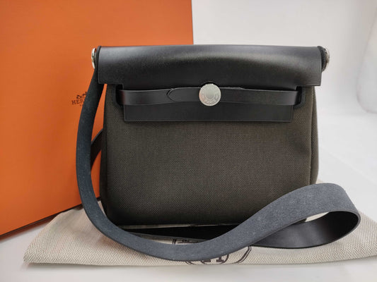 HERMES Air Bag Zip Mini Toile Military x Vache Hunter Black W2024 Shoulder Bag