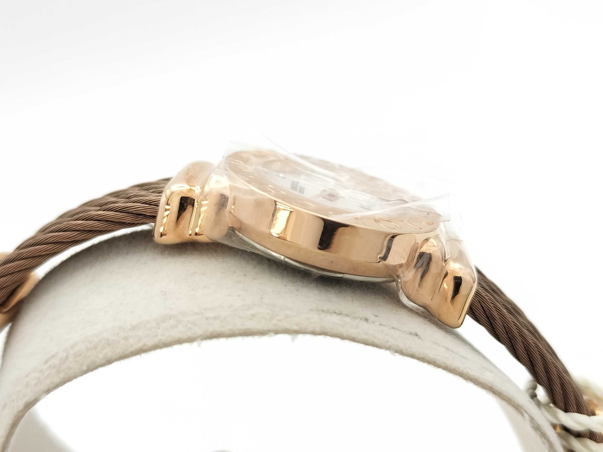 CHARRIOL ST20 04574 Quartz Shell Dial Women's Watch