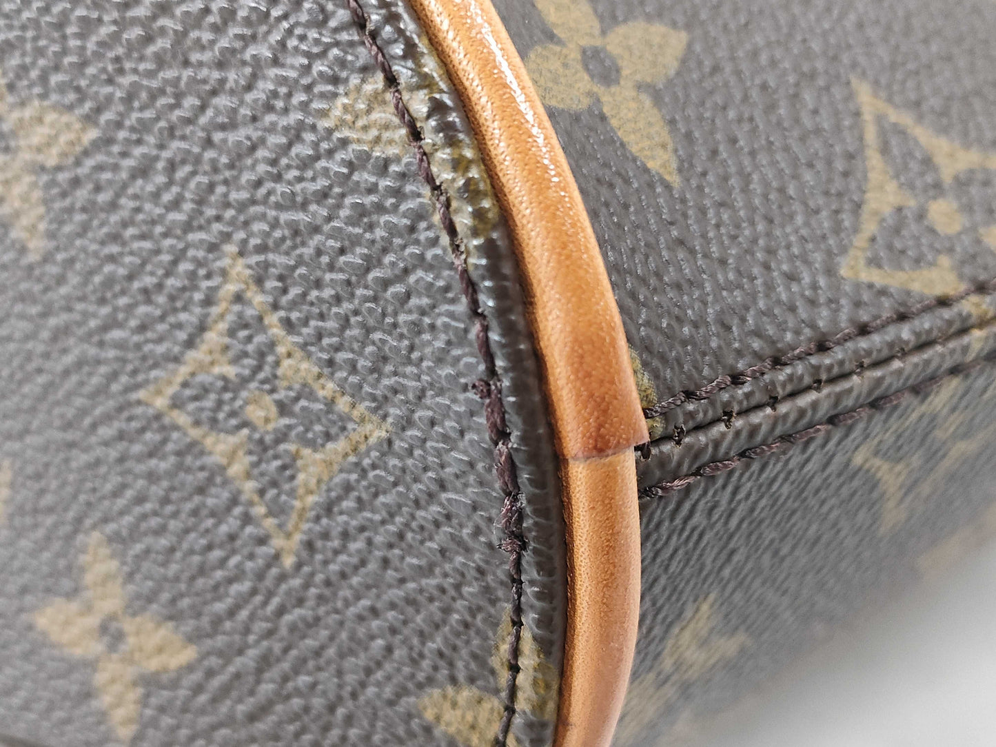 LOUIS VUITTON Monogram Ellipse Handbag