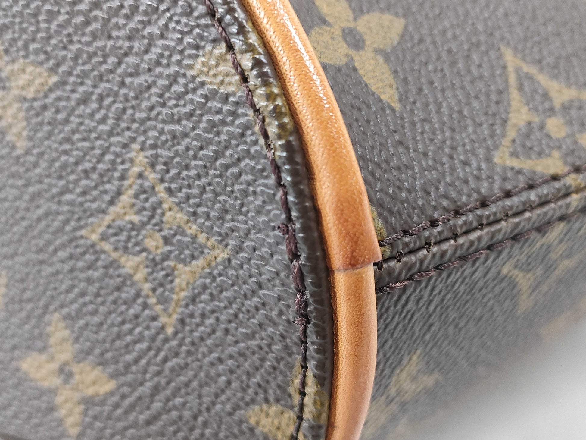 LOUIS VUITTON Monogram Ellipse Handbag