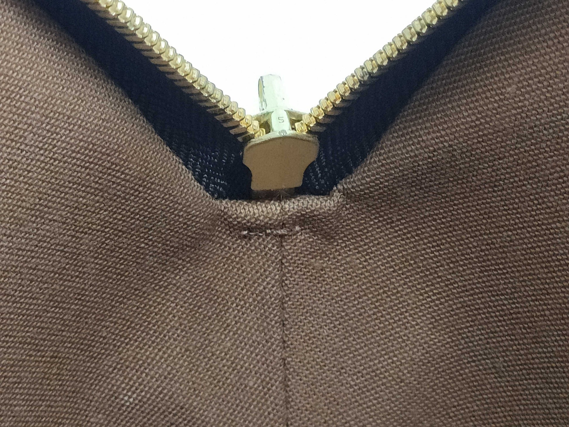 LOUIS VUITTON Monogram Ellipse Handbag