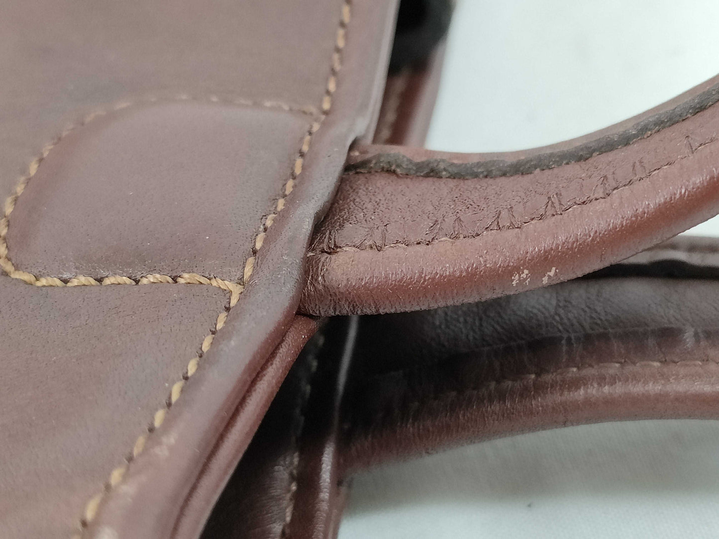COACH Old Coach Handbag, Glovetanned Leather, Genuine Leather, 9305 Tote Bag