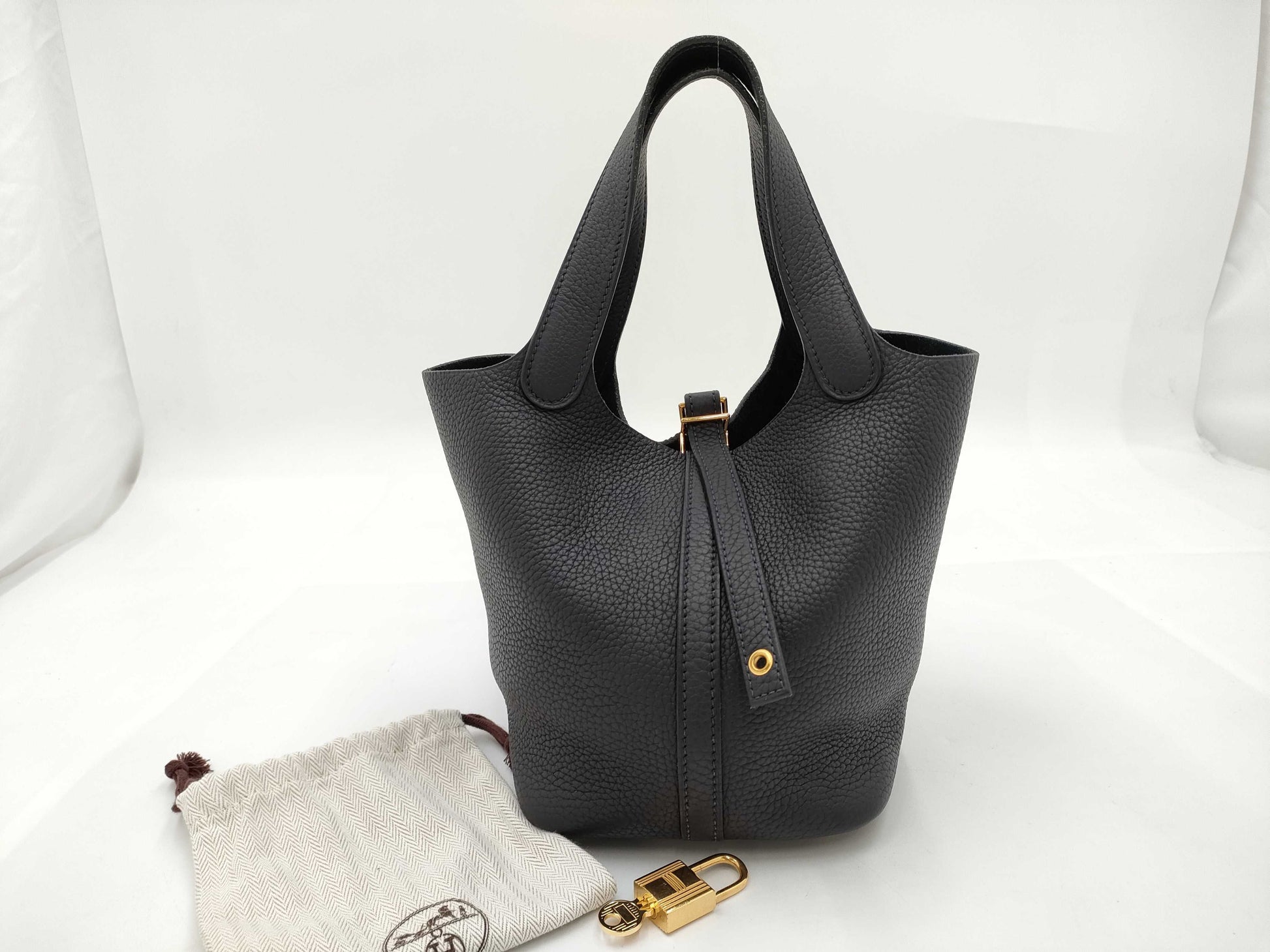 HERMES Picotin Lock PM Taurillon Clemence Leather Handbag in Dark Navy with U Stamp and Gold Hardware