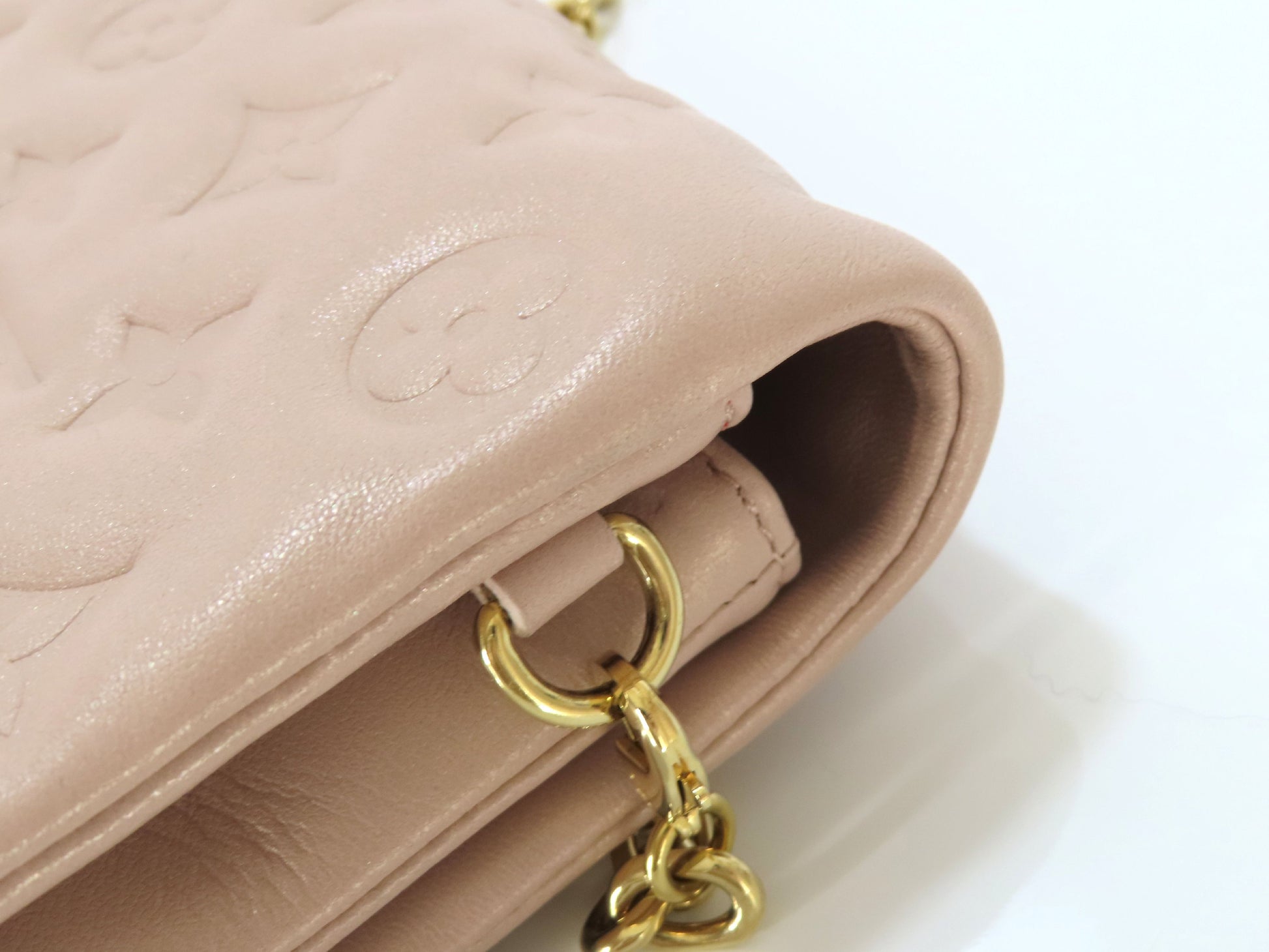 LOUIS VUITTON RFID Verified Fall in Love Pochette Coussin Pink M80834 RFID Shoulder Bag