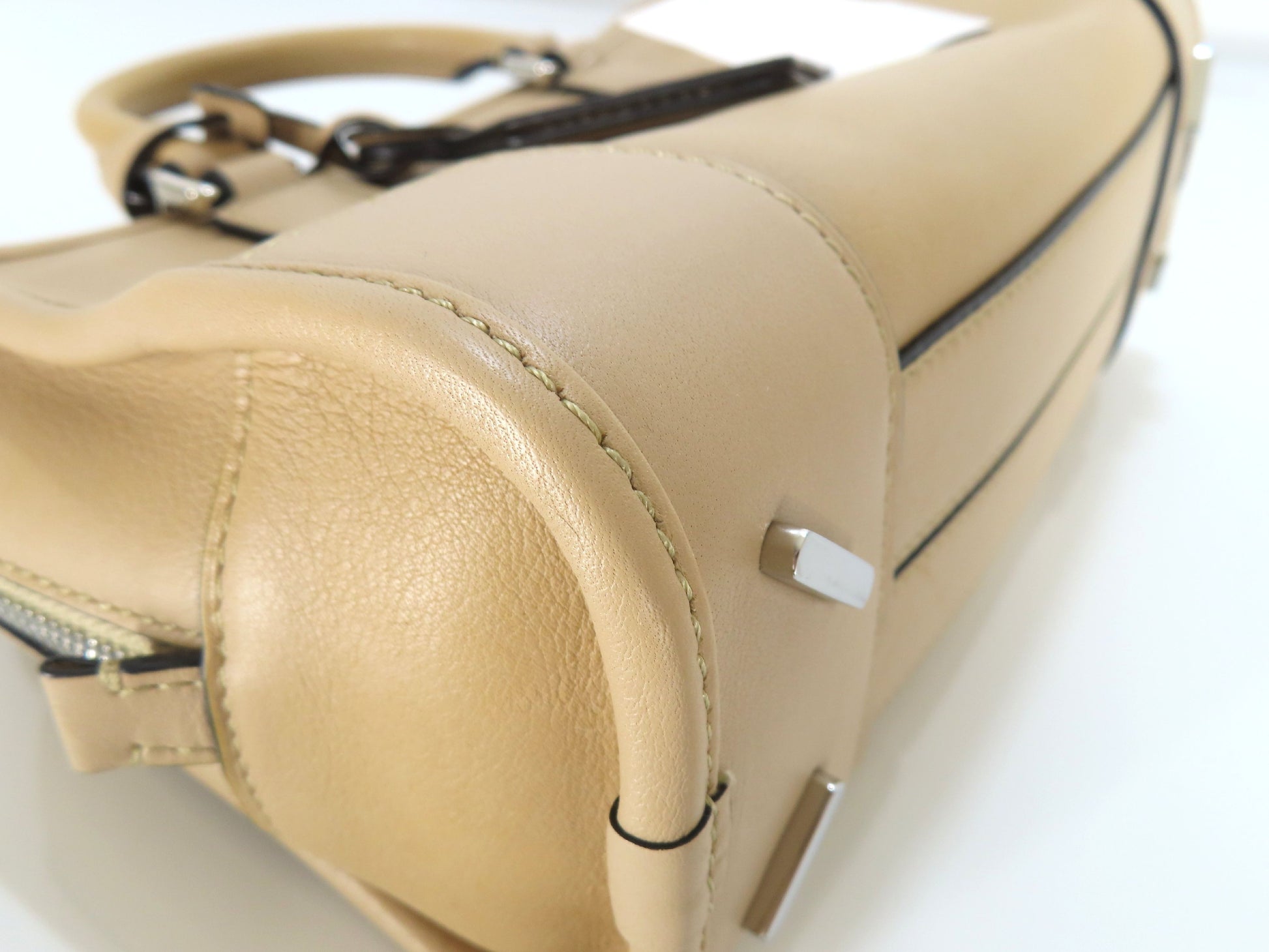 LOEWE Amazona 23 352.30. N71 Leather Beige 2-Way Handbag