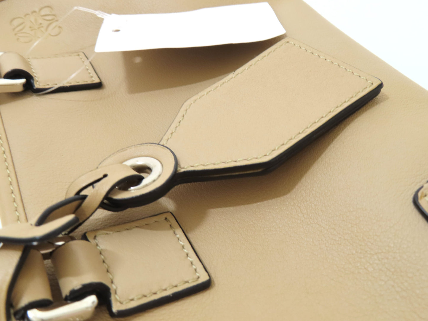 LOEWE Amazona 23 352.30. N71 Leather Beige 2-Way Handbag