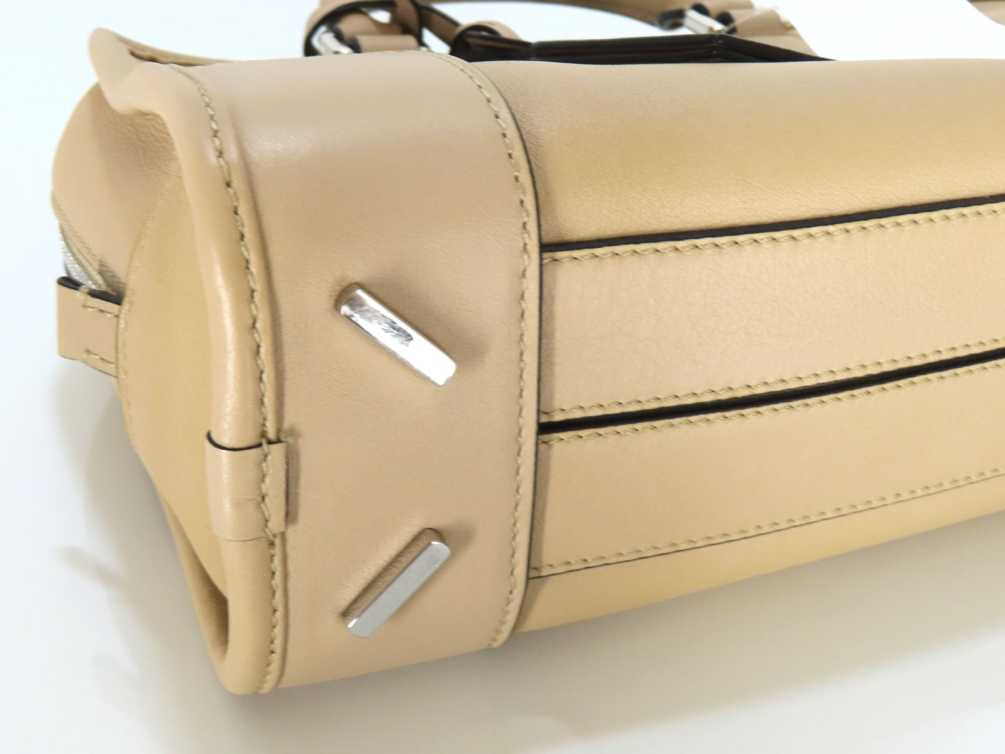 LOEWE Amazona 23 352.30. N71 Leather Beige 2-Way Handbag
