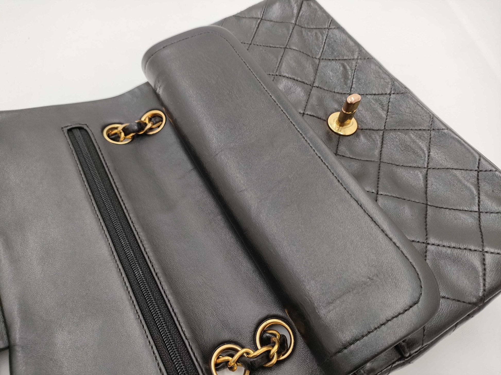 CHANEL Matelasse Shoulder Bag